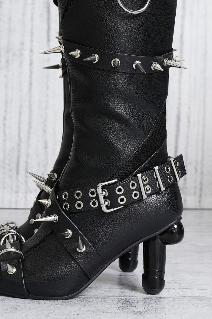 dick spike boot