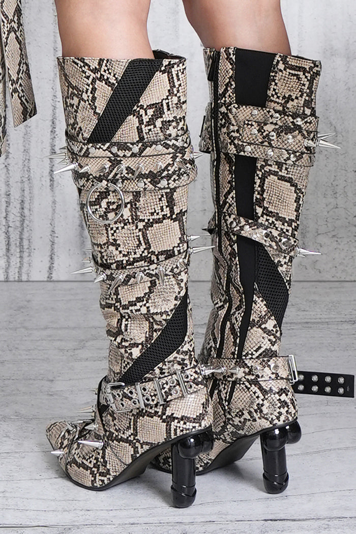 dick spike boot