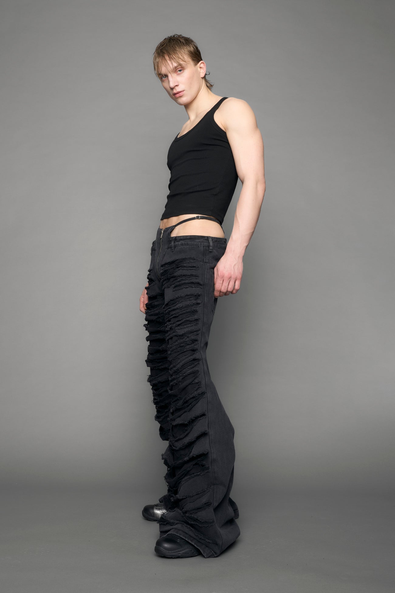 black wash distressed denim pants 