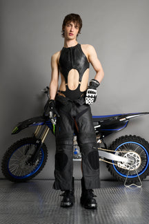 cut out body pouch black