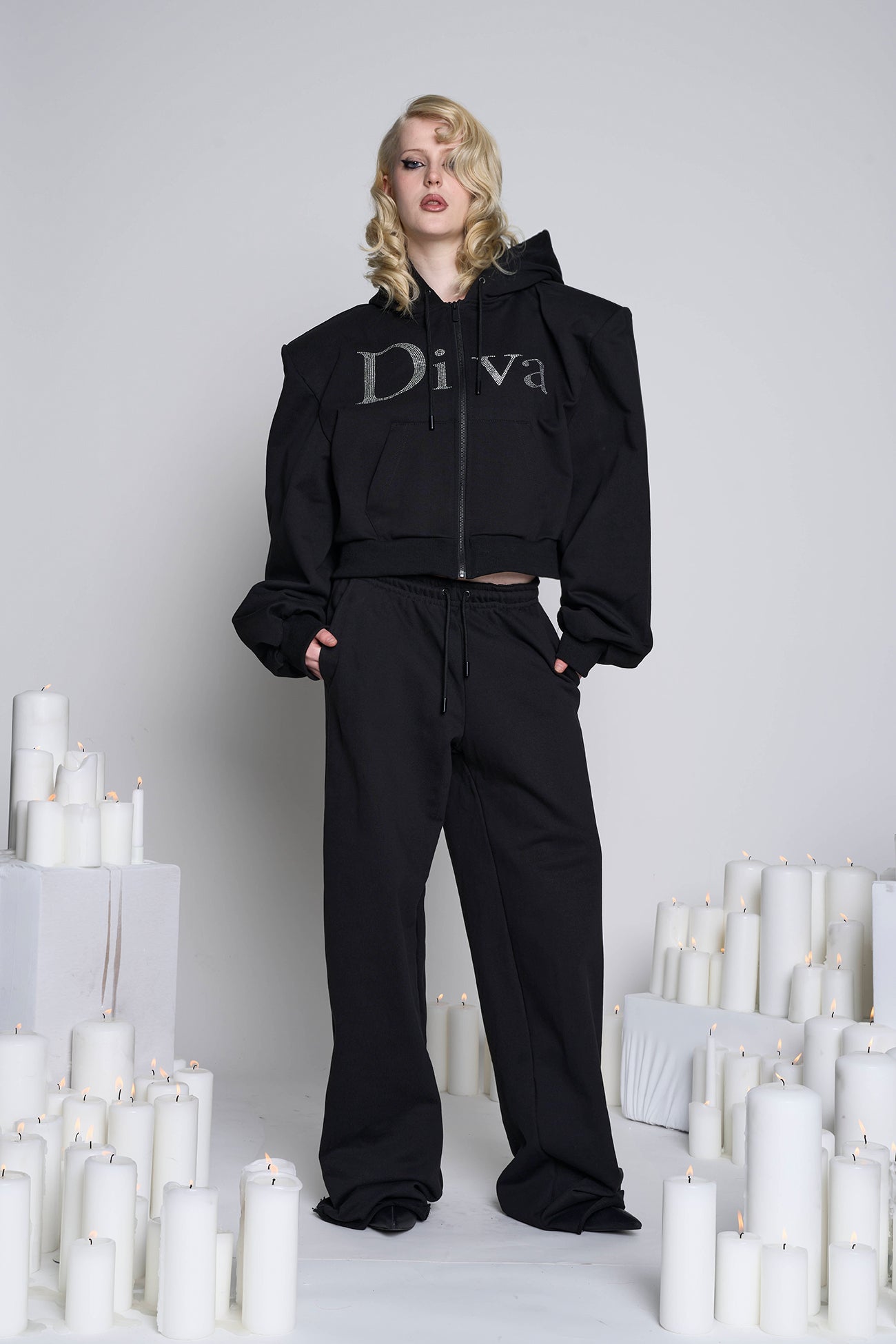 Namilia Diva Crop Zip Hoodie Black