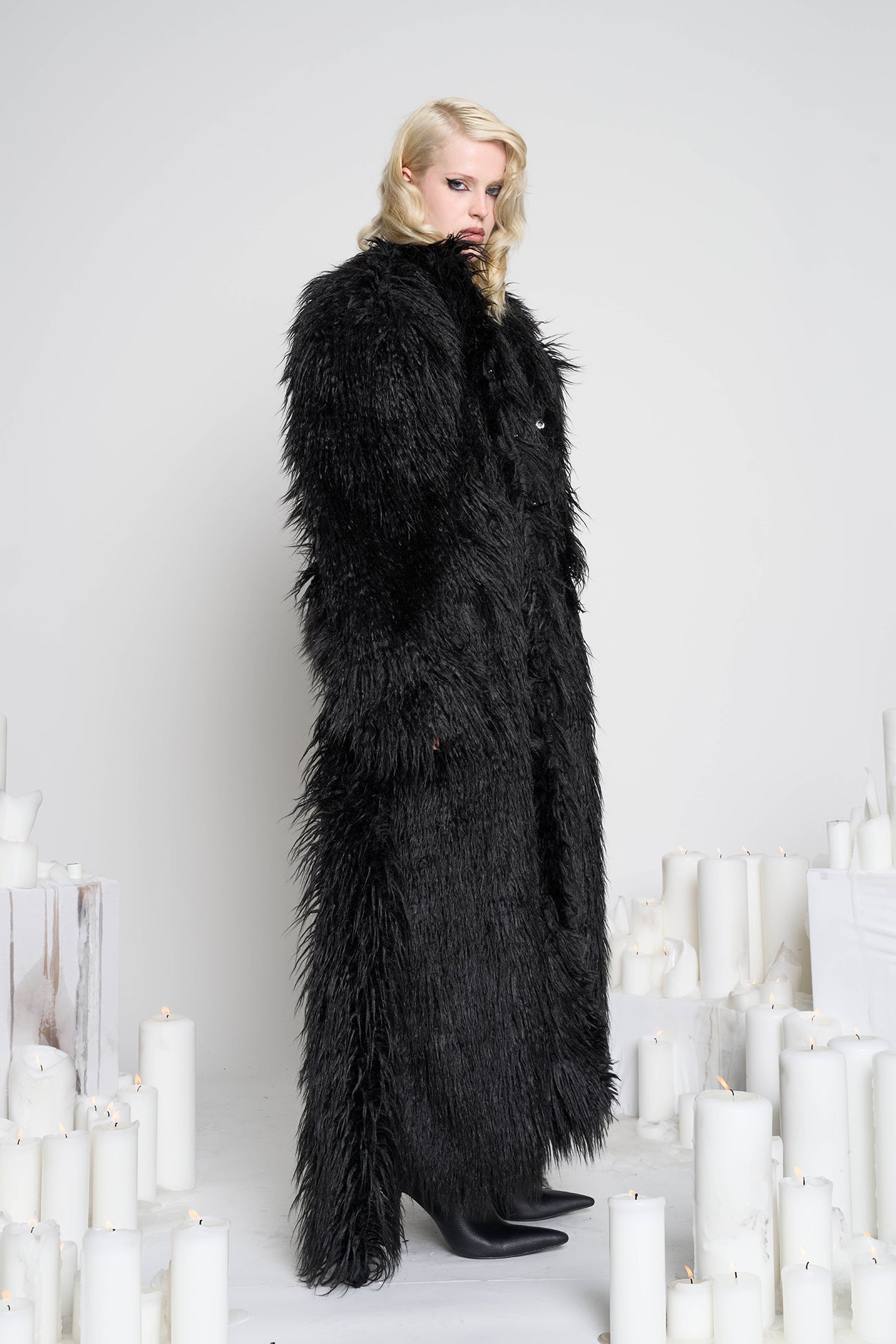 Namilia Faux Fur Coat Black