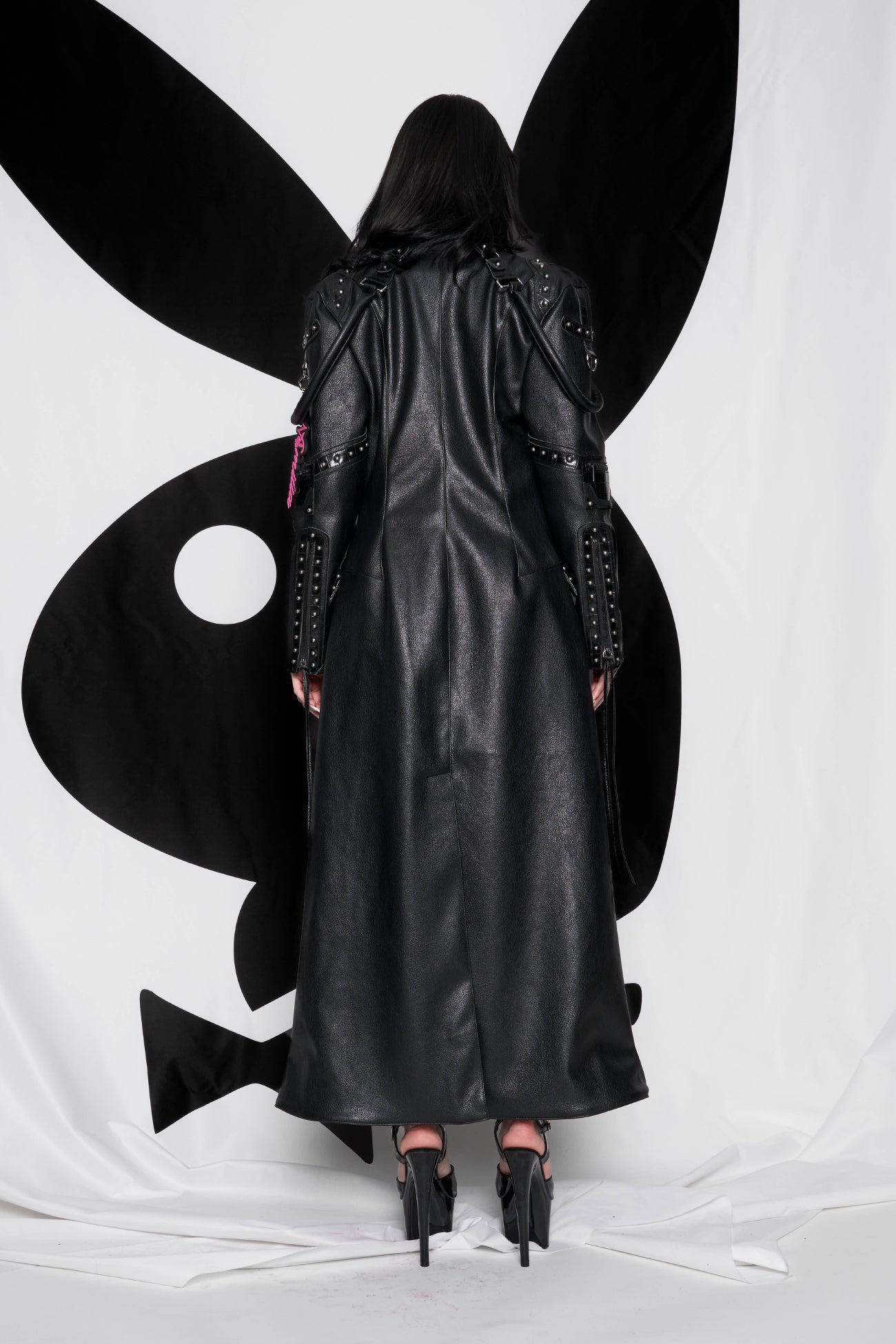 春タナゴ Sunset Orange – Spinnaker Watches