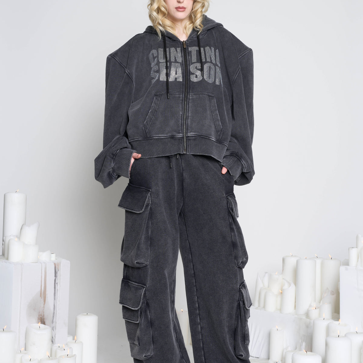 【YOURNUS】Genta Crop Half Hoodie LS12000 Crop Hoodie - Awkward Styles